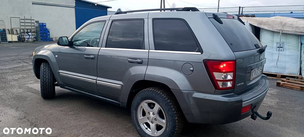 Jeep Grand Cherokee - 8