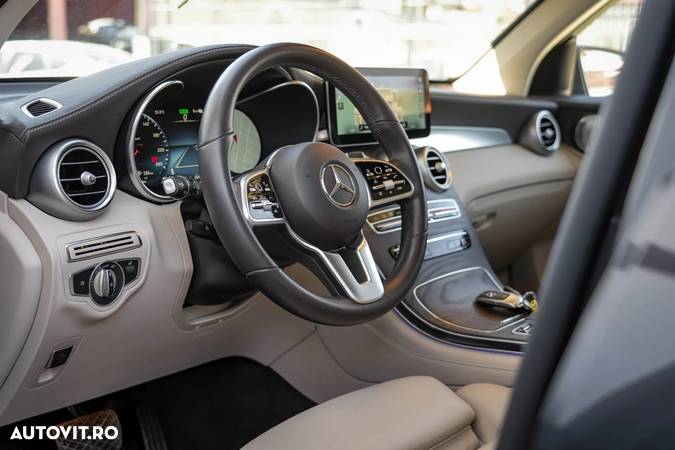 Mercedes-Benz GLC 300 de 4Matic 9G-TRONIC AMG Line Plus - 10