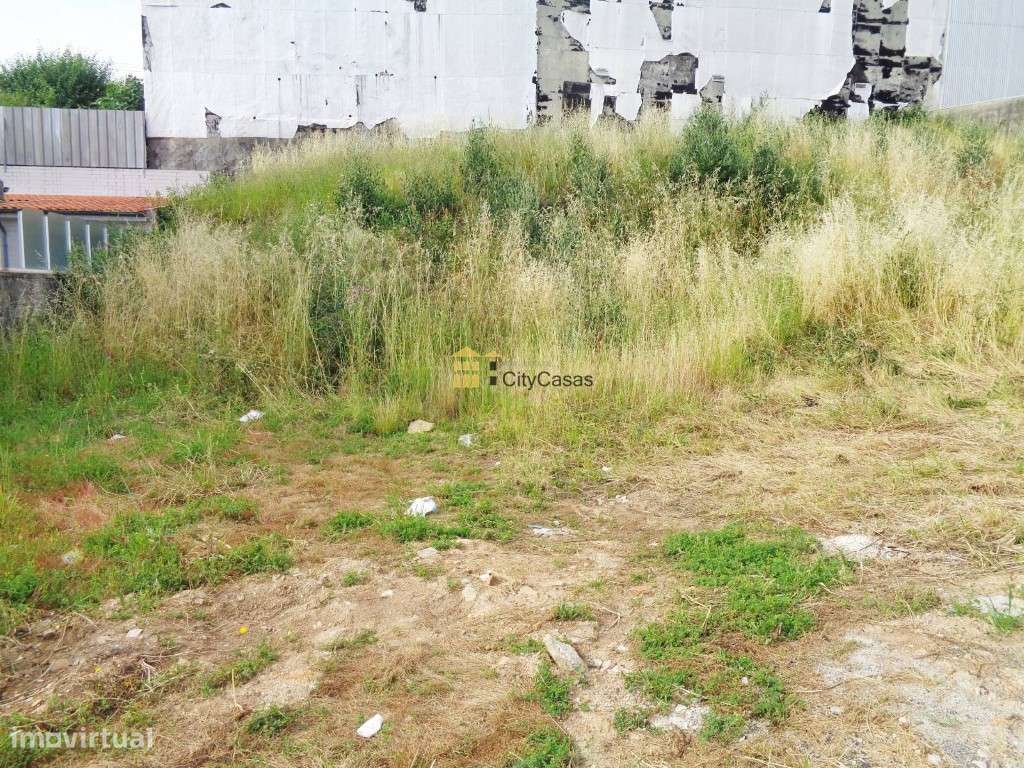 Terreno para Construção de Moradia - Grande imagem: 3/5