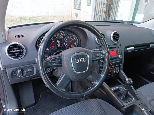 Audi A3 Sportback 1.6 TDI Attraction - 8