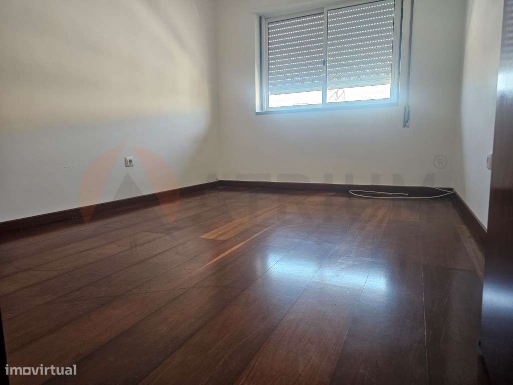 EXCLUSIVO | T2 COM 82m², ELEVADOR E LAREIRA NO VALE DO COBRO - SETÚ...-13