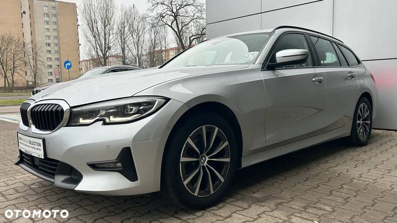 BMW Seria 3 320d xDrive MHEV Sport Line sport - 4