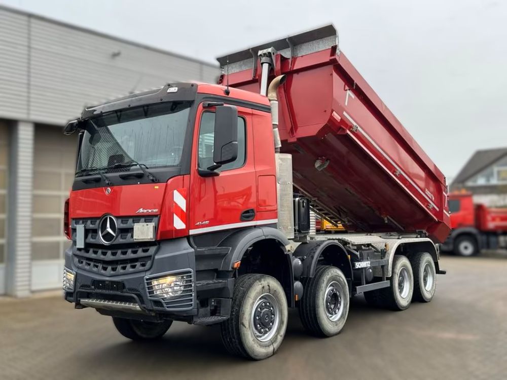 Mercedes-Benz Arocs 2021