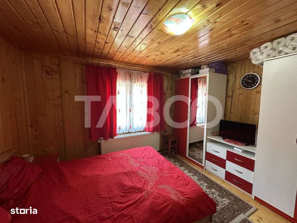 Cabana spatioasa la 5 km de Partia Sureanu complet utilata-11