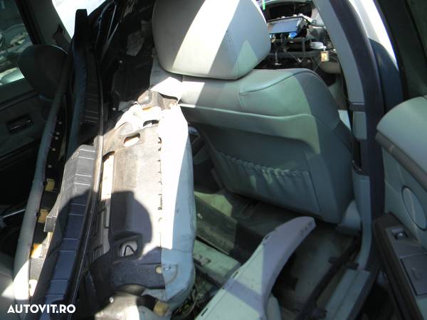 Dezmembrari  BMW 7 (E65, E66, E67)  2001  > 2009 730 d Motorina - 19