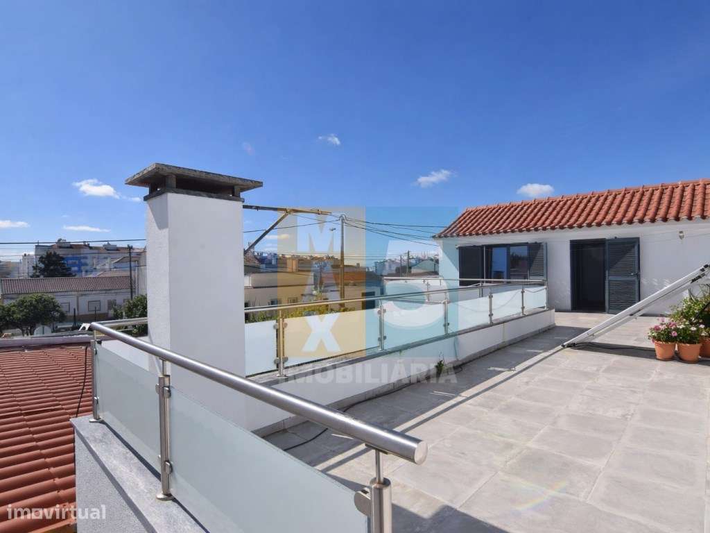 Moradia com 2 terraços em zona calma - Montijo-49