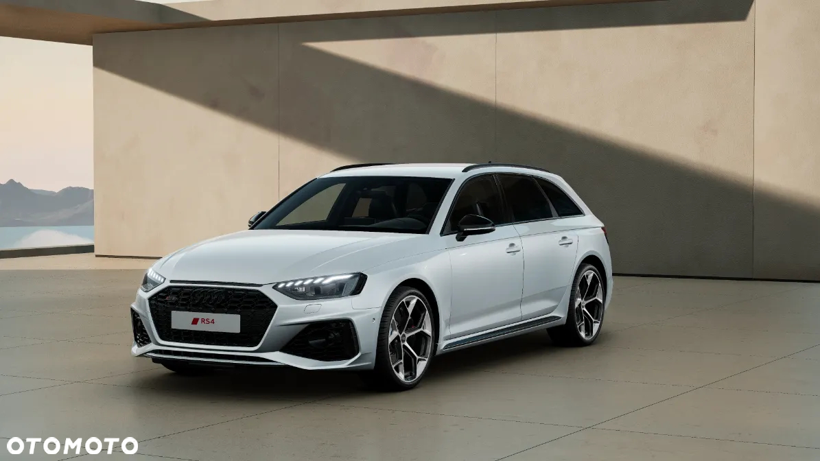 Audi RS4 TFSI Quattro Tiptronic - 12