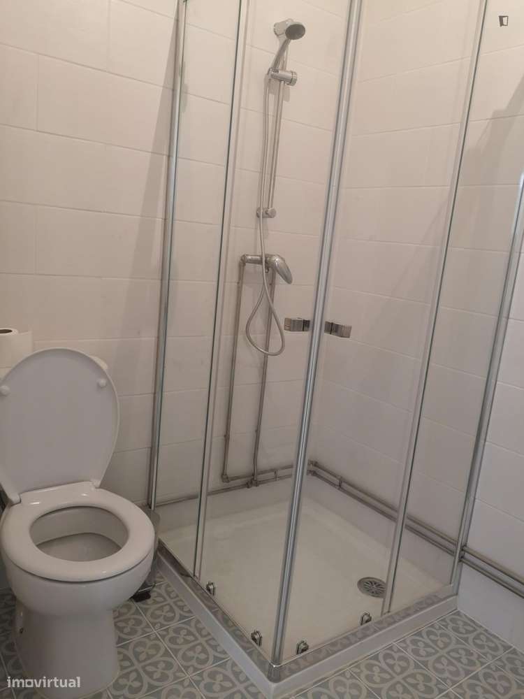 Quarto - localizado em Coimbra - Grande imagem: 2/6