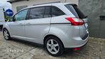 Ford Grand C-MAX - 13