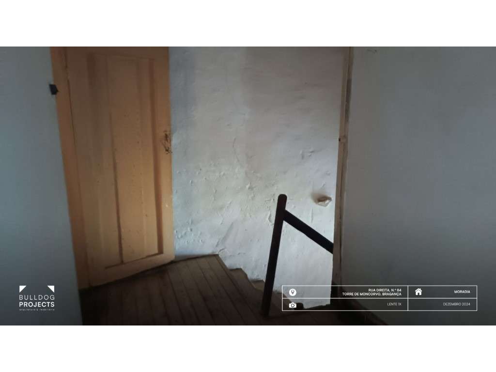 Moradia com 9 assoalhadas na Rua Direita, Carviçais-11