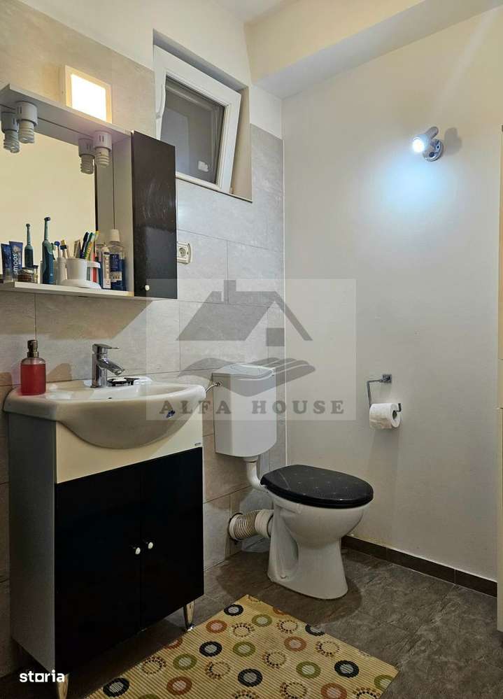 Oportunitate - Apartament cu trei camere in vila, zona Tractorul 70 mp-10