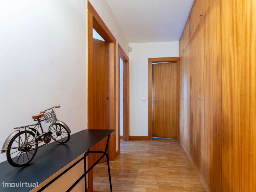 Fantástica moradia situada em Venda Nova- São Martinho do Porto-17