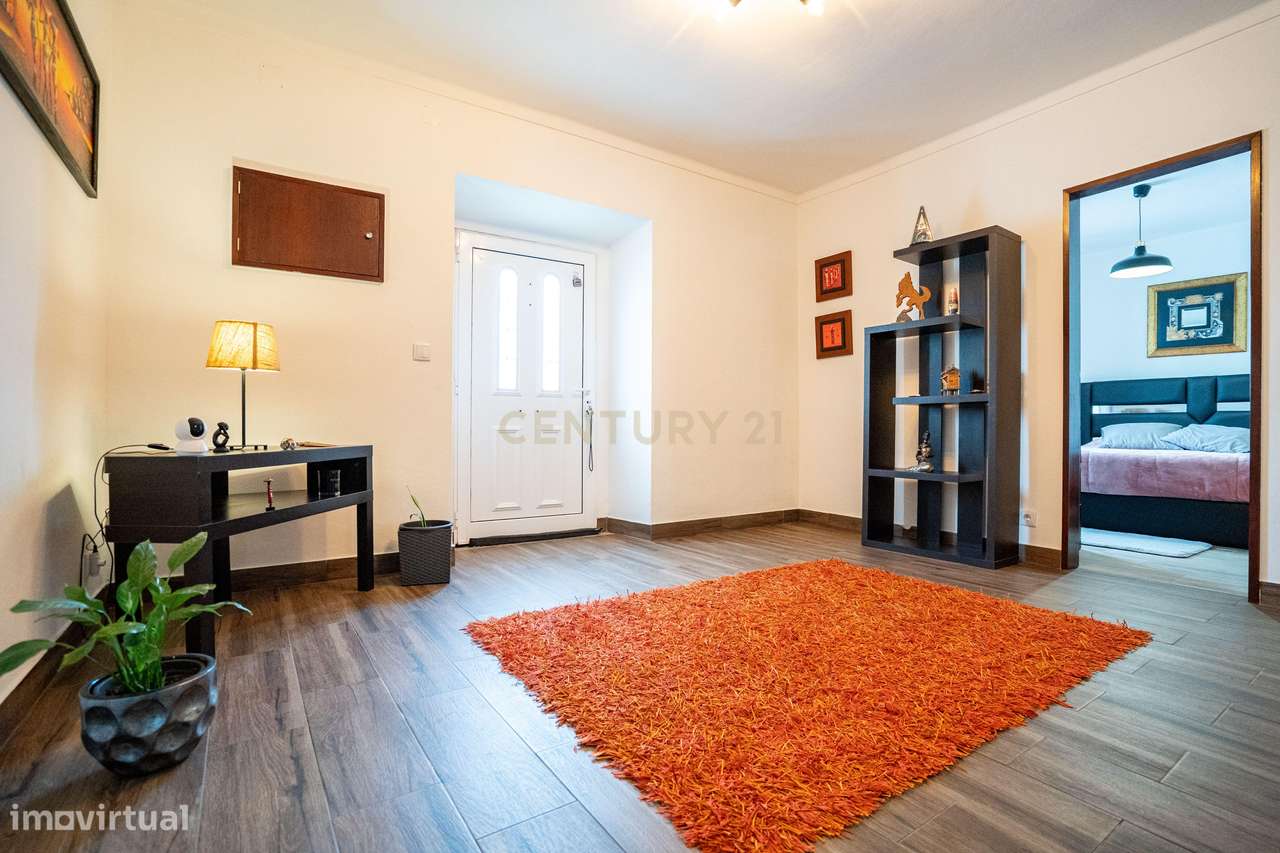 MORADIA TÉRREA T3 + SÓTÃO A 10 MINUTOS DA CIDADE-19