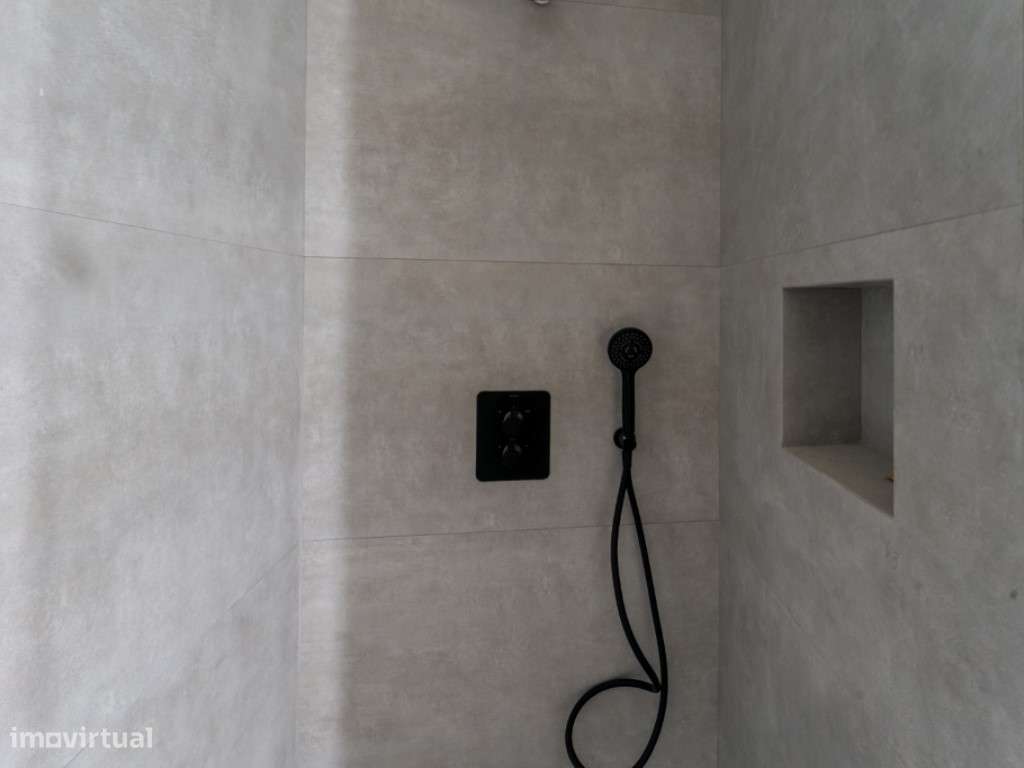 Apartamento T1 renovado com excelentes acabamentos na Nazaré-16