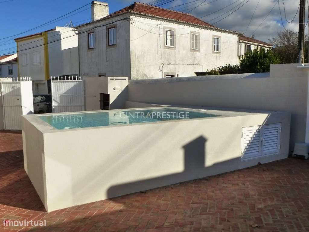 Moradia T2 totalmente recuperada em Almoçageme-29