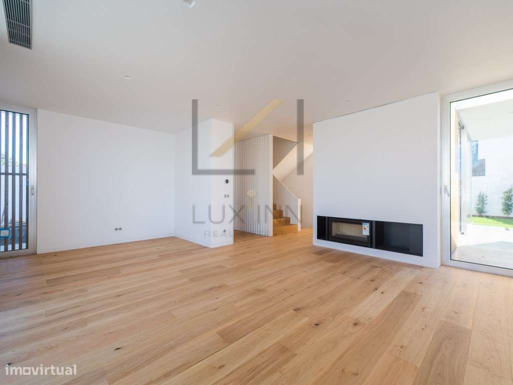 Moradia T4 em São Domingos de Rana-10