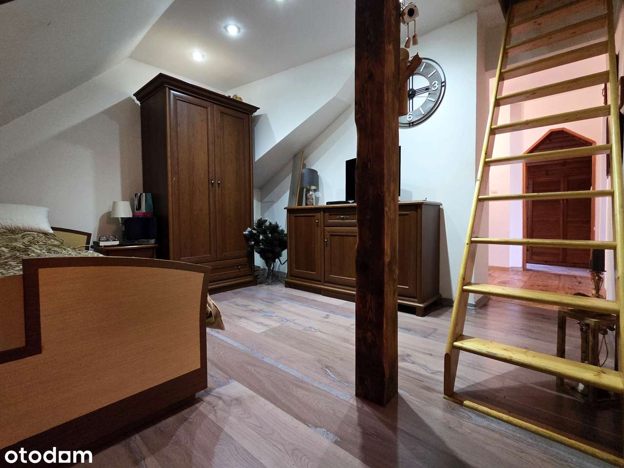 DOM Z POTENCJAŁEM | 2 NIEZALEŻNE MIESZKANIA | DUŻA DZIAŁKA 885 m²-17