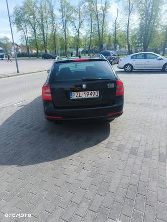 Skoda Octavia 2.0 TFSI RS - 5