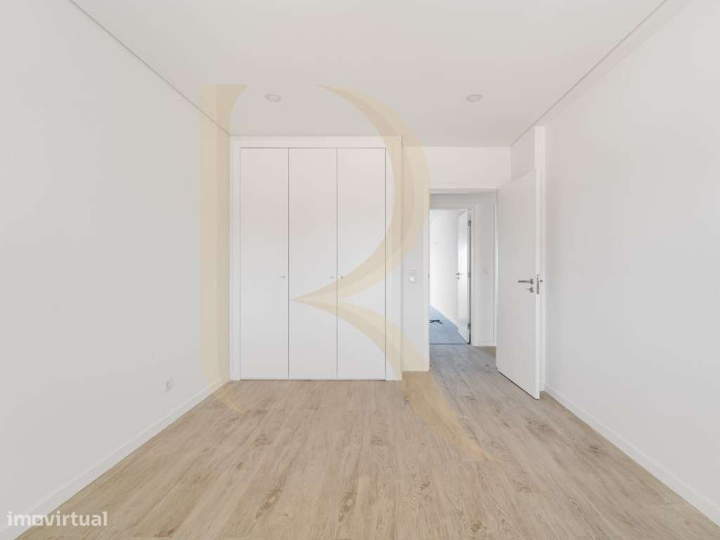 Apartamento T3 duplex com parqueamento e arrecadação em condomínio ...-17