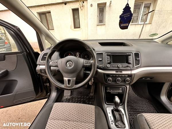 Volkswagen Sharan 2.0 TDI DSG BlueMotion Technology Trendline - 14