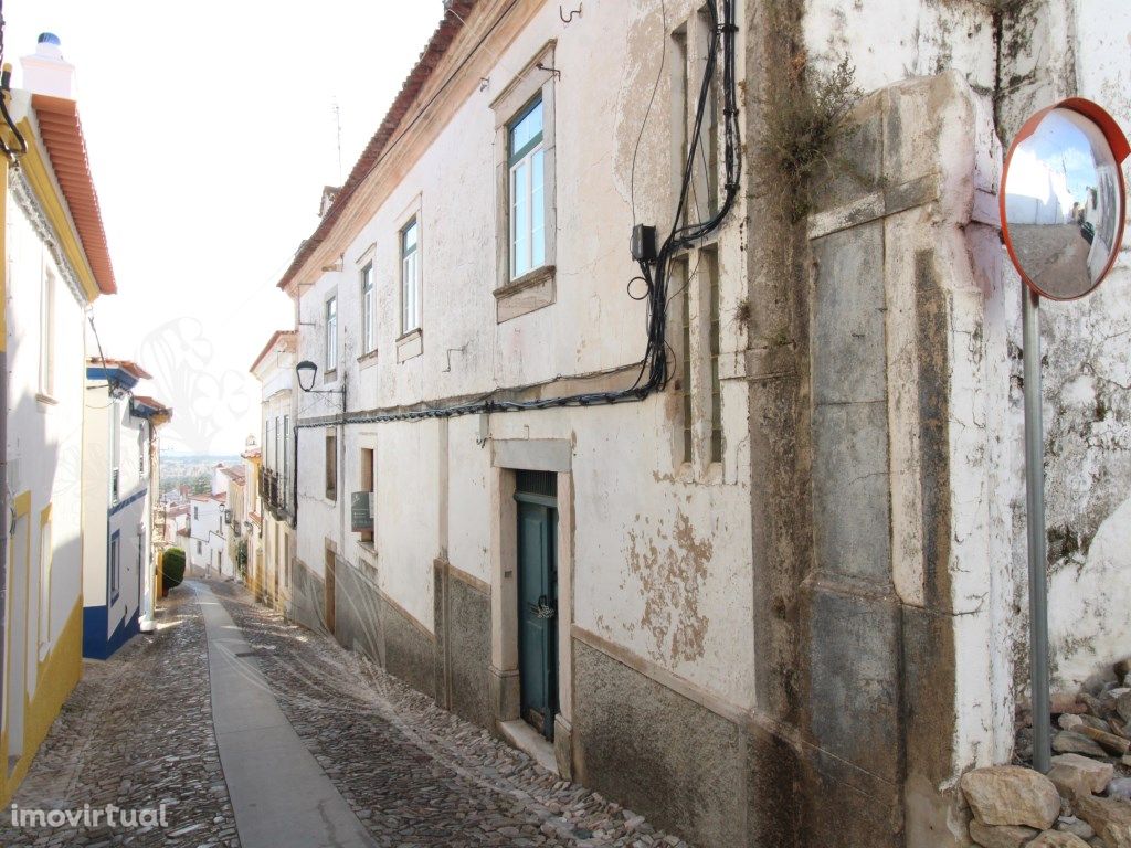 Magnífico Solar na Zona Histórica de Cabeço de Vide