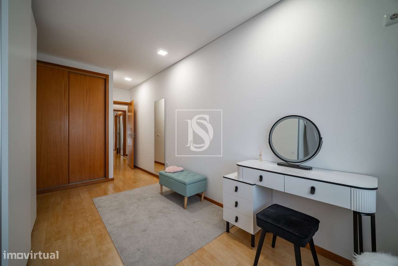 T2 no Centro de Barcelos c/ Garagem-16