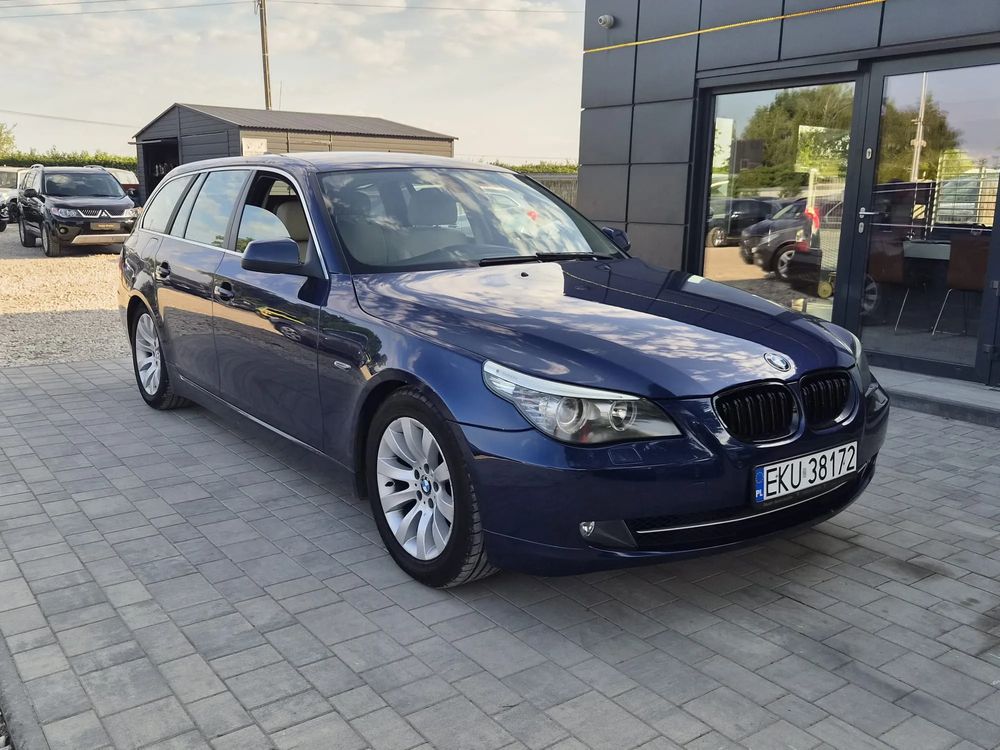 BMW 5 Series E60/E61 520i 2009