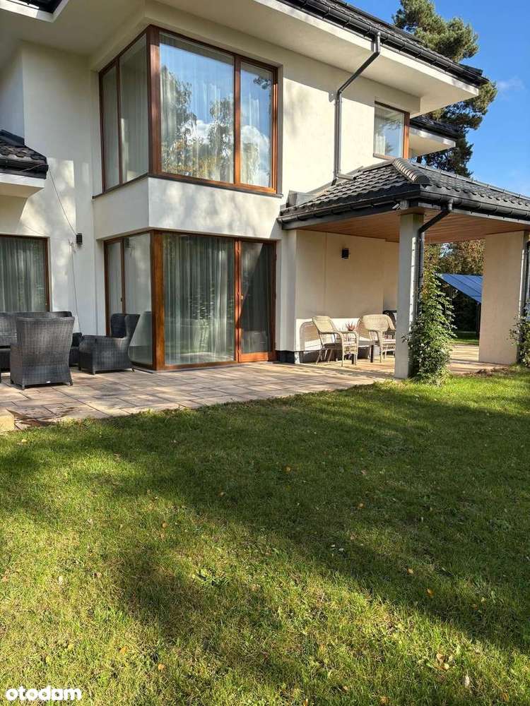 Nowoczesny dom z 7 pokojami w spokojnej okolicy - Pełny obrazek: 4/18