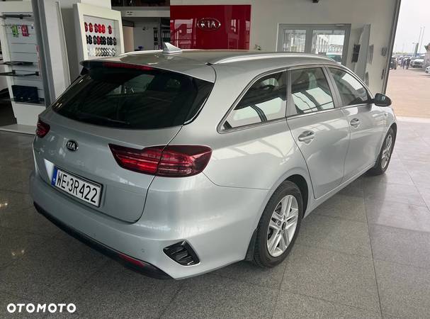 Kia Ceed 1.5 T-GDI M DCT - 4