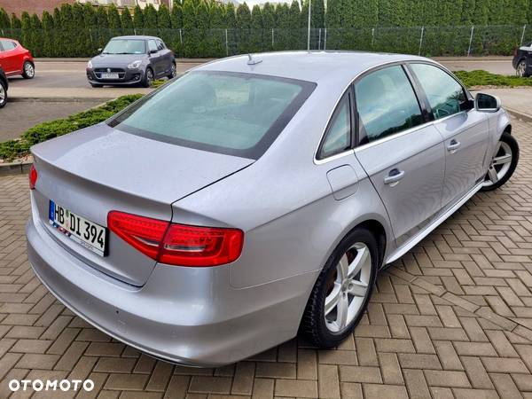 Audi A4 2.0 TFSI Quattro S tronic - 2