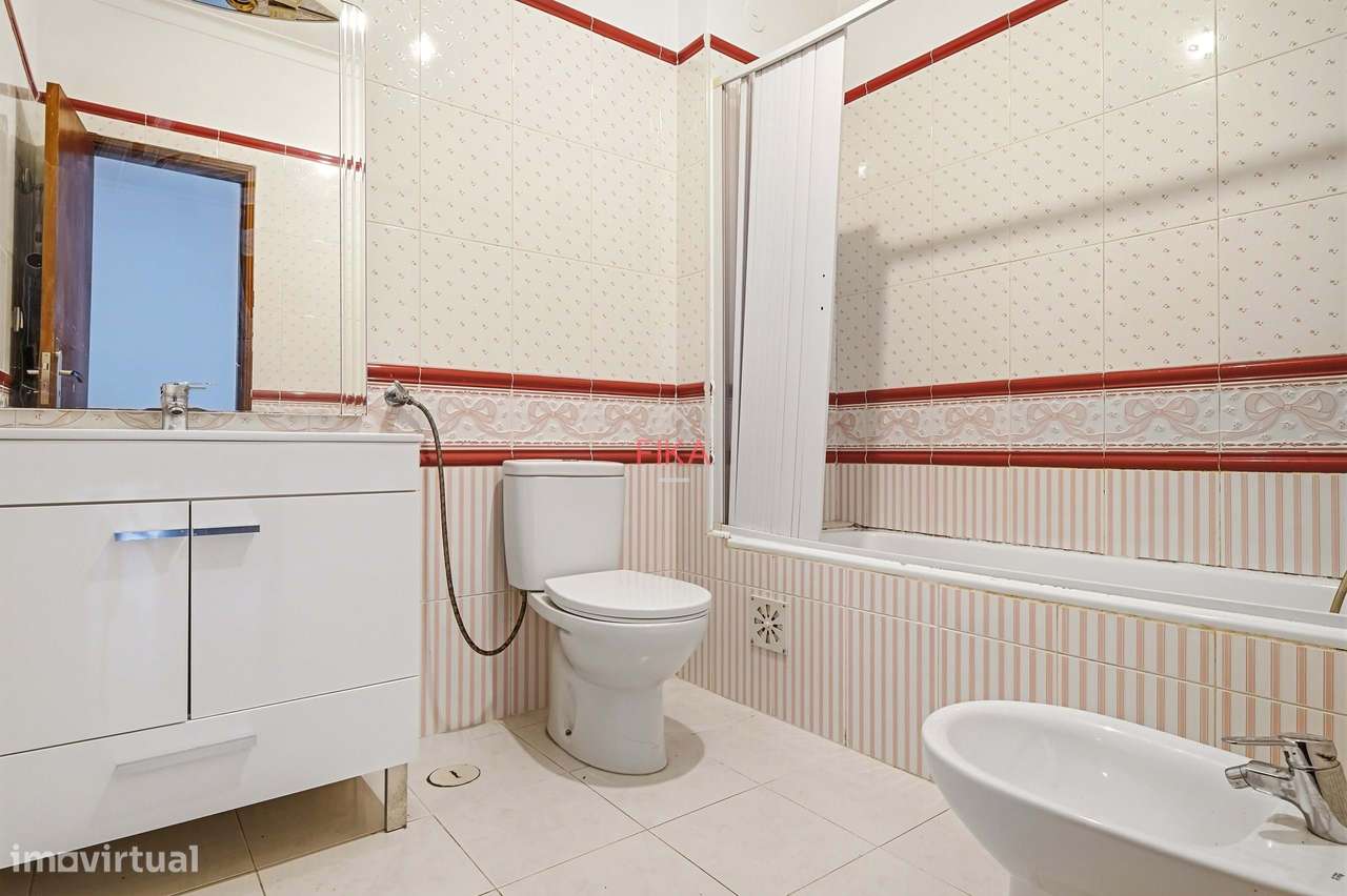 T2 no Seixal junto à Baía-10