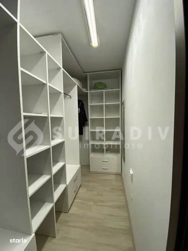 3 camere semidecomandate, 2 băi, 2 balcoane+2 parcări–zona Stadionului-4