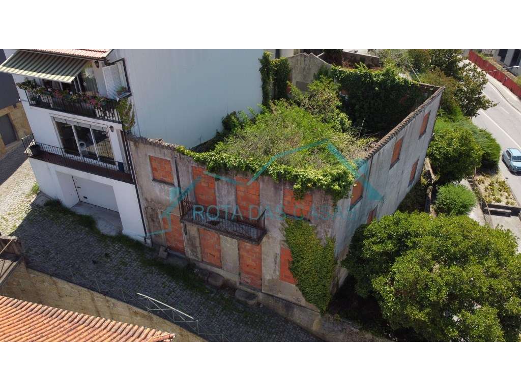 TERRENO COM VISTA RIO - CENTRO DE AMARANTE-6