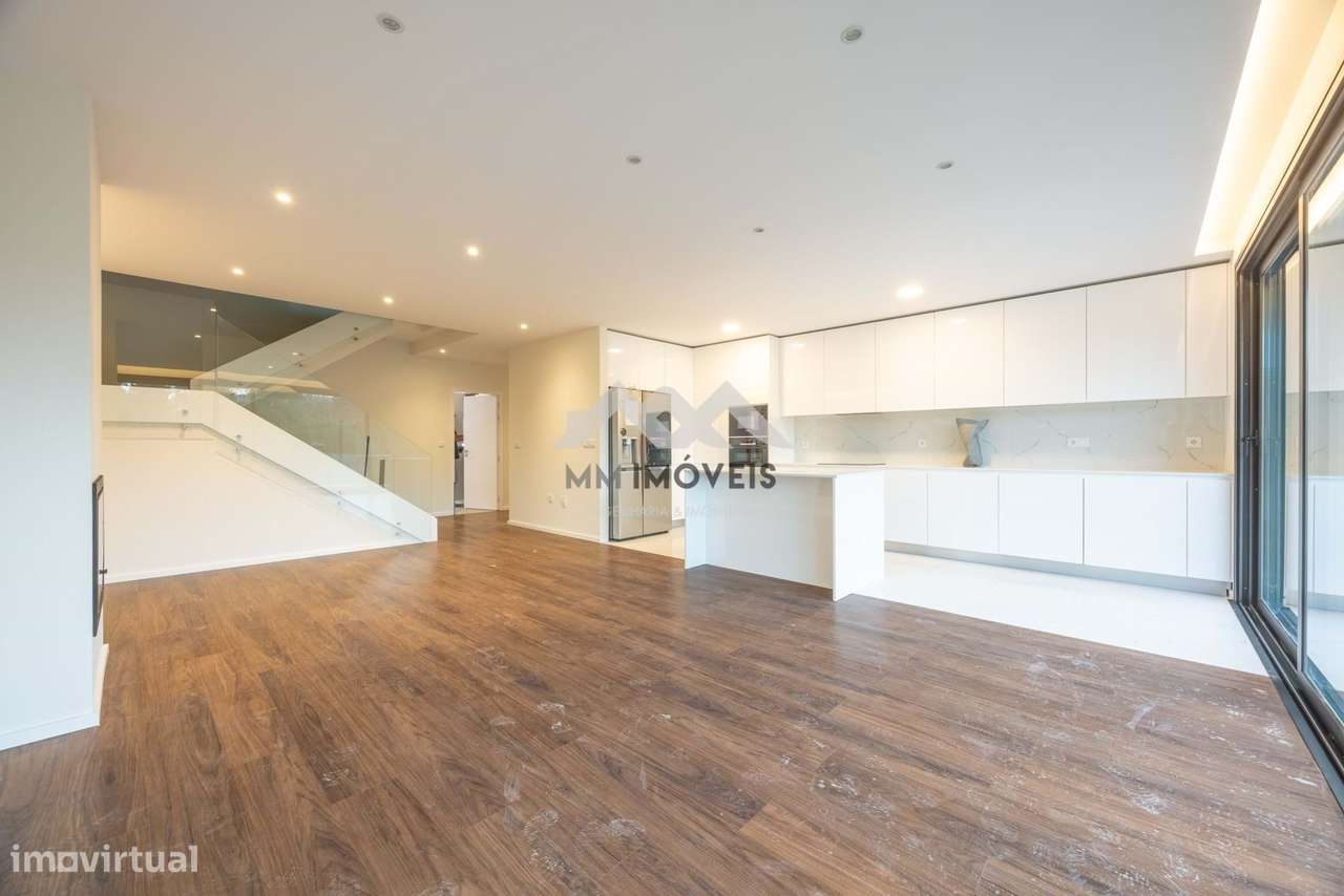 Moradia T3 | NOVA | Gondomar | Terraço | Jardim | 2025 | Box - Grande imagem: 5/28