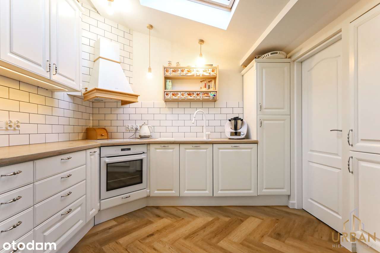 Klimatyczny bliźniak z dużą działką | Maślice-6