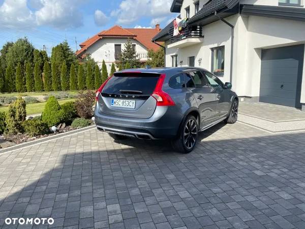 Volvo V60 Cross Country D3 Drive-E Summum - 9