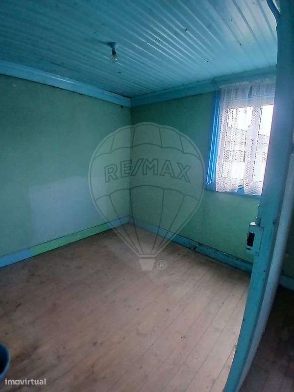 Moradia T2 para venda-15