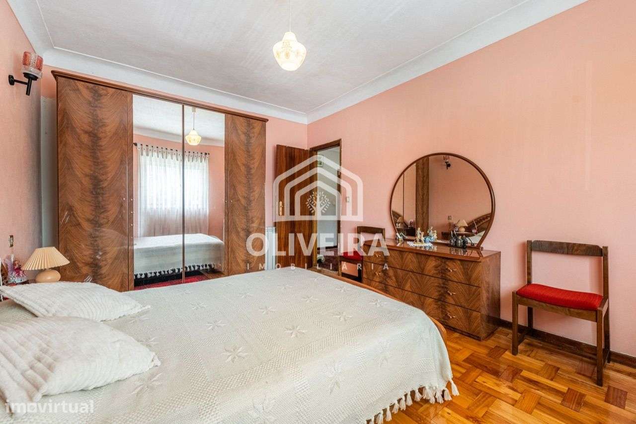 Moradia com Habitação e Comércio-15