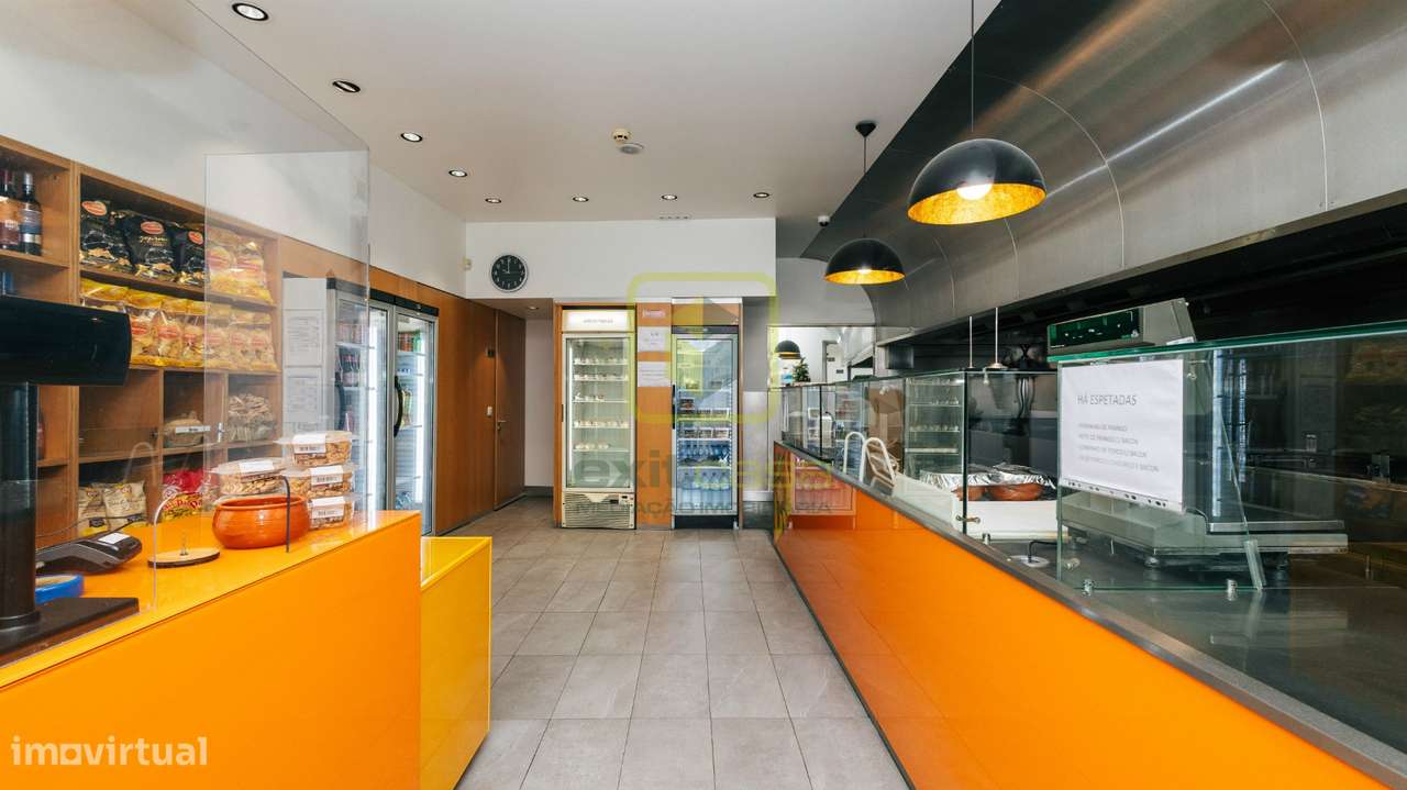 Restaurante e escritórios - Grande imagem: 3/13