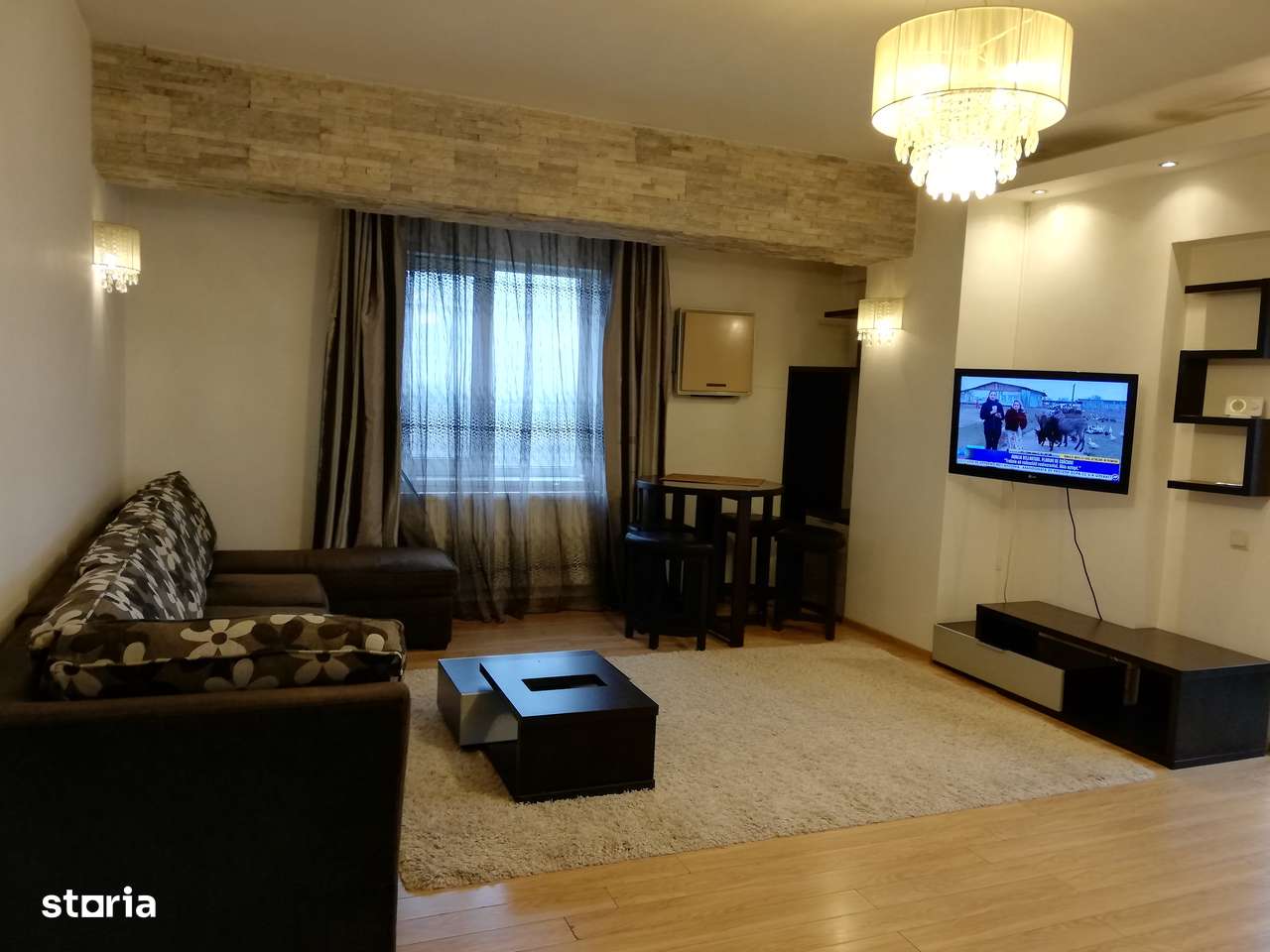 Apartament, 70 m², -1