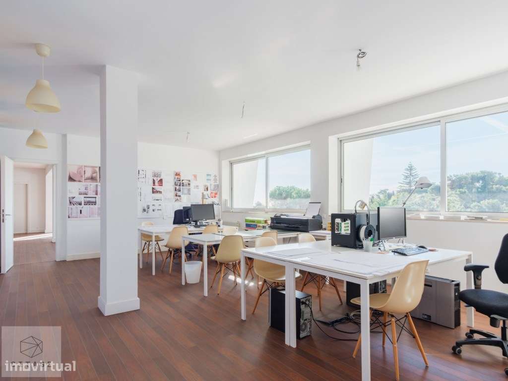 Moradia com vista mar no centro do Estoril-42