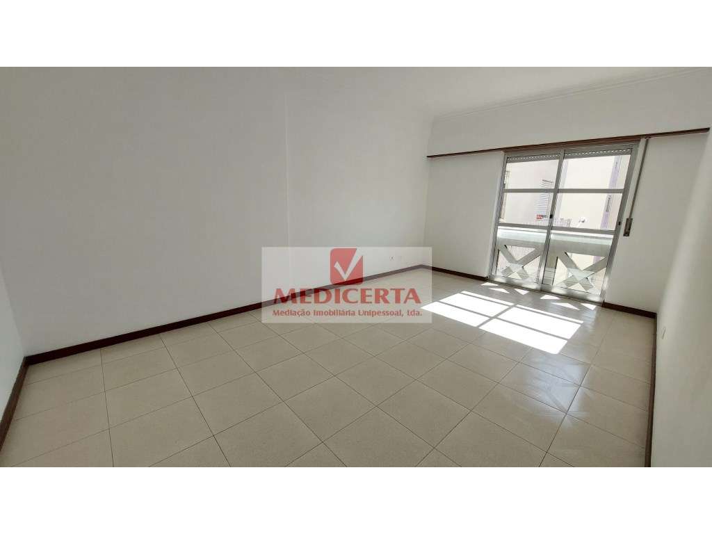 T2 - Tapada das Mercês - Grande imagem: 4/13