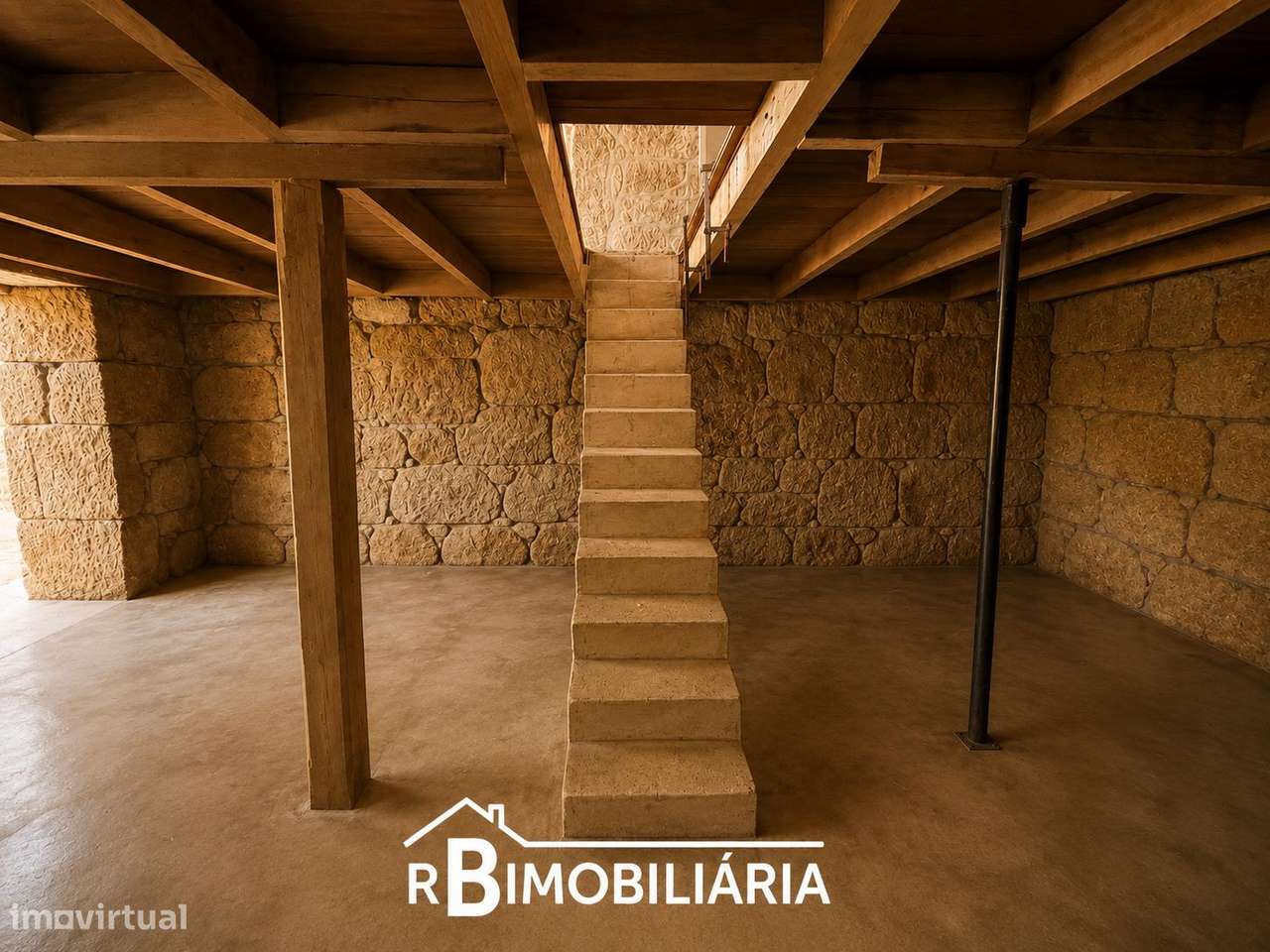 Moradia V2 em Pedra com Vista sobre a Albufeira de Ribeiradio – Sejães-10
