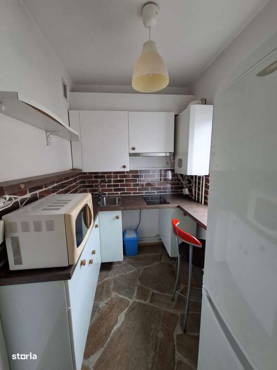 Inchiriere - Garsoniera etaj 1, in suprafata de aproximativ 28 mp - Imagine principală: 5/5