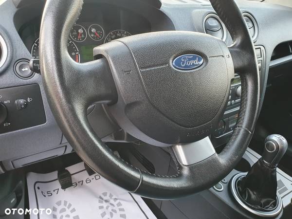Ford Fusion 1.6 + - 19