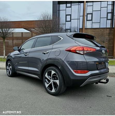 Hyundai Tucson 2.0 CRDi 4WD Automatik Premium - 6