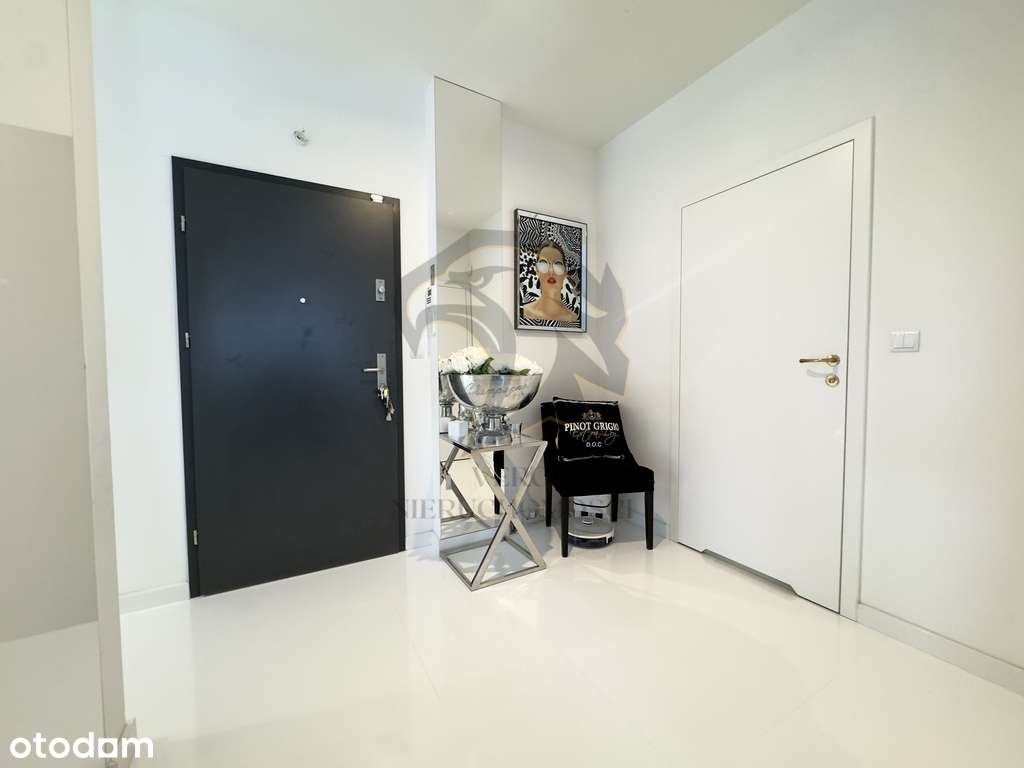 UNIKATOWY  APARTAMENT W STYLU GLAMOUR-11
