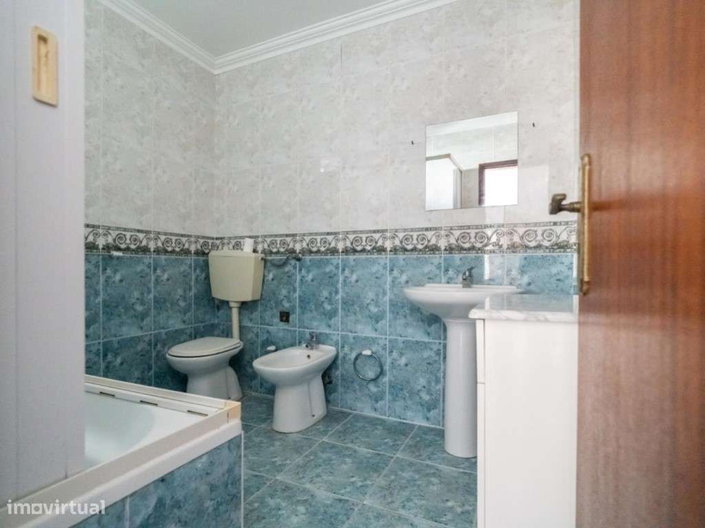 Apartamento T2+1 com Vista Mar a 2 passos da praia da Nazaré-16