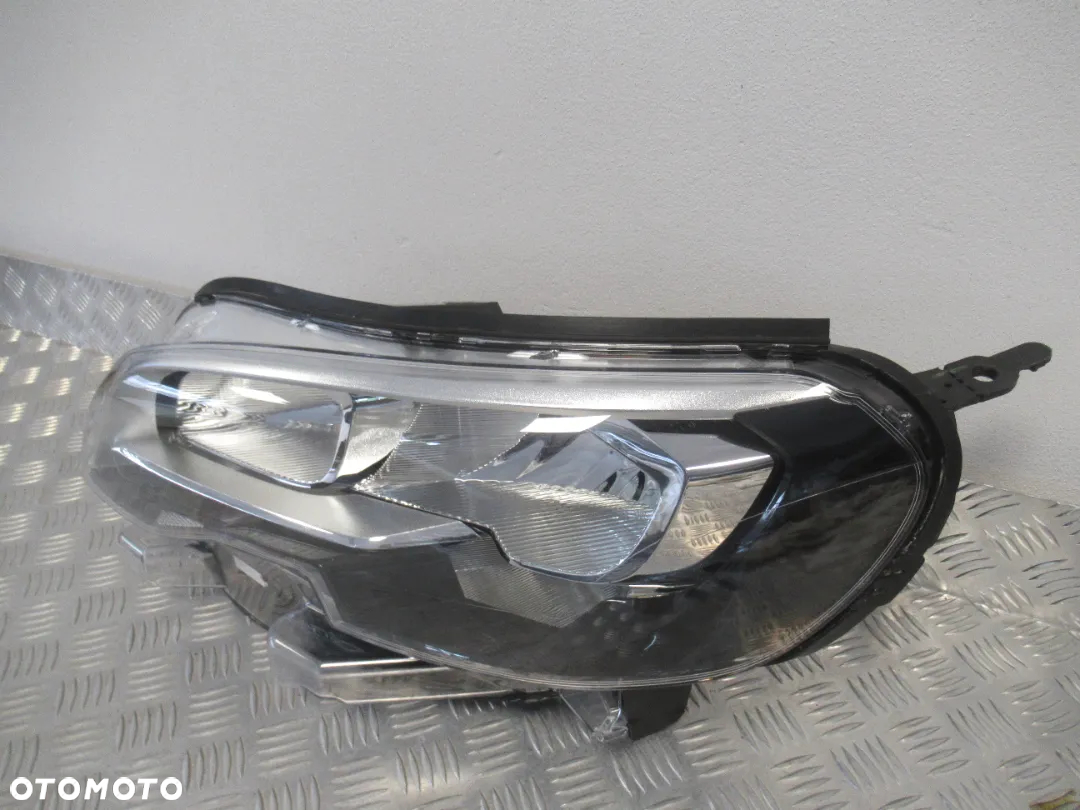 LAMPA PRZEDNIA PRZÓD LEWA PEUGEOT EXPERT III 3 2016 - 5