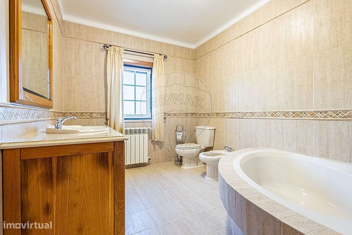 Moradia T4 para venda-17